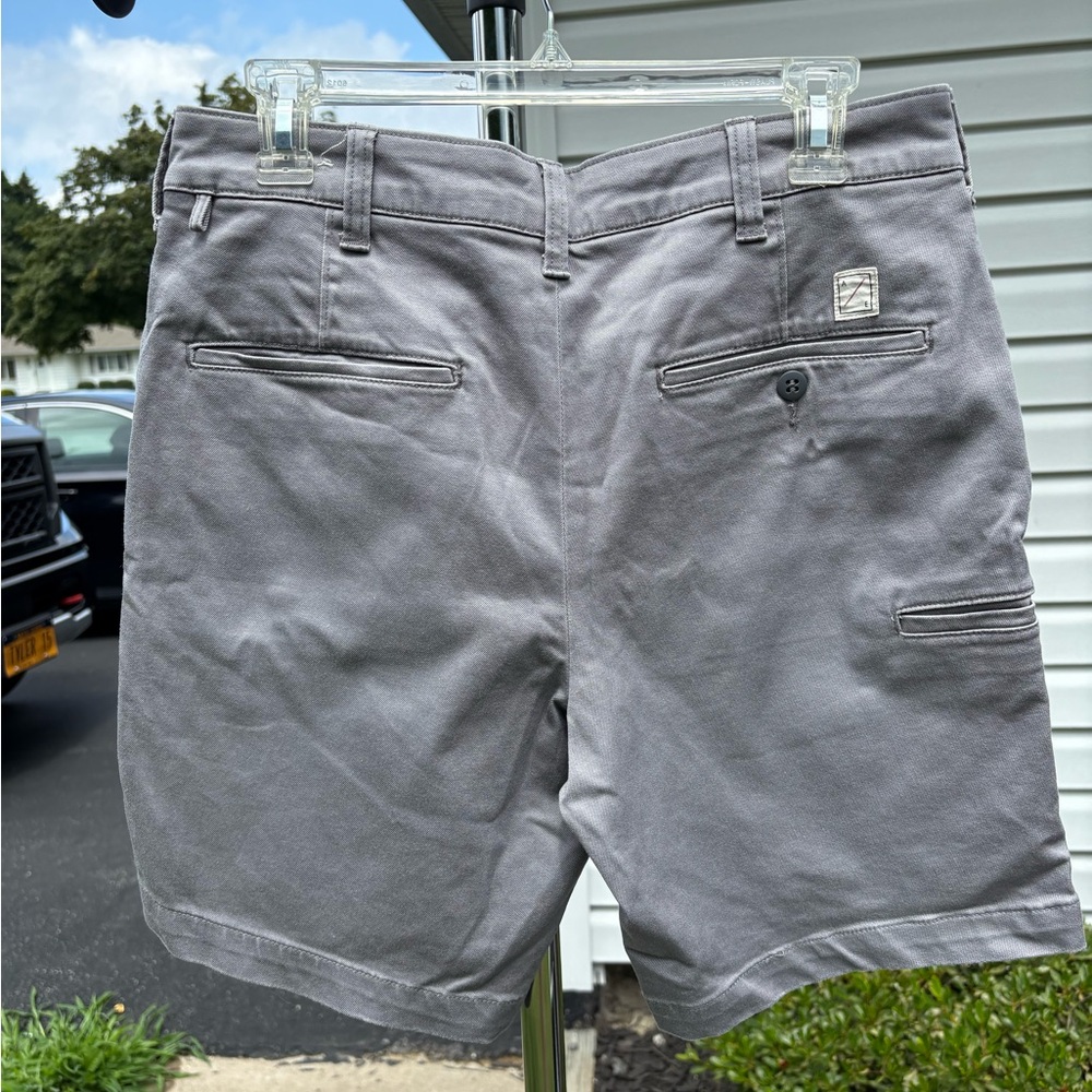 American Eagle Outfitters Gray Cargo Shorts size 30waist